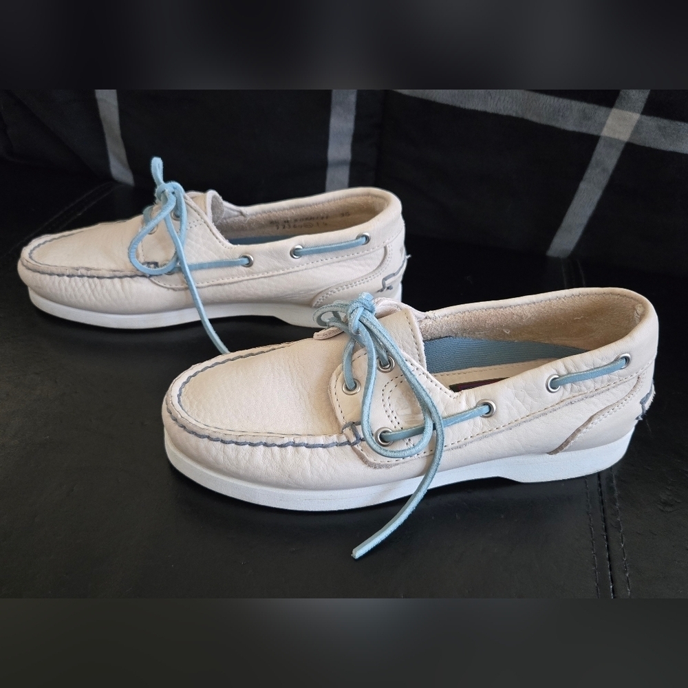 Timberland Art. Classic Boat Leather Unlined Boat Shoe Cream Blue EUC 6.5 - Picture 5 of 9